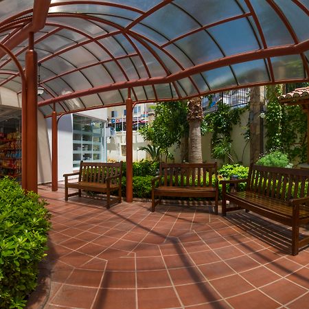 אלאניה Villa Sunflower Hotel מראה חיצוני תמונה