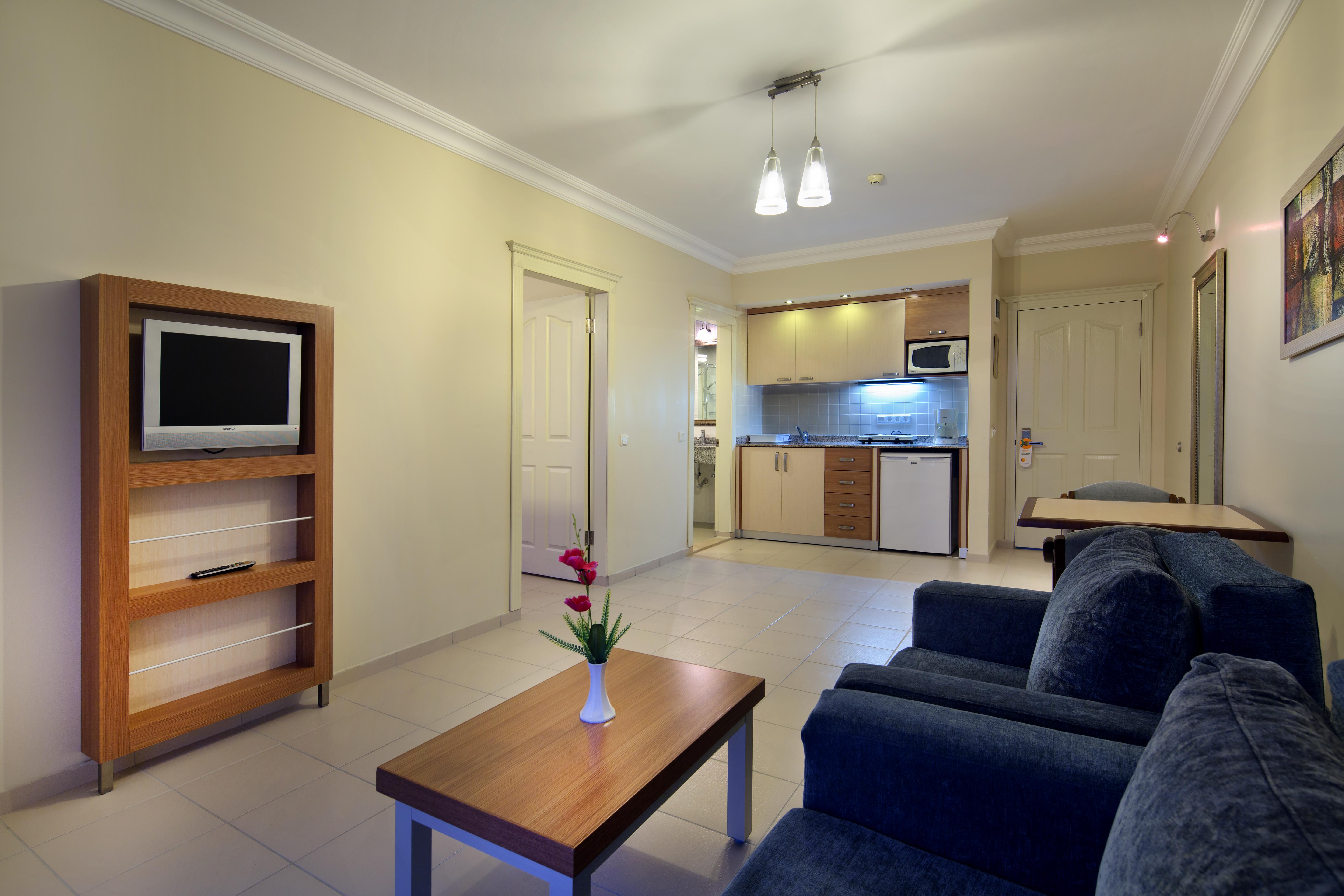אלאניה Villa Sunflower Hotel מראה חיצוני תמונה