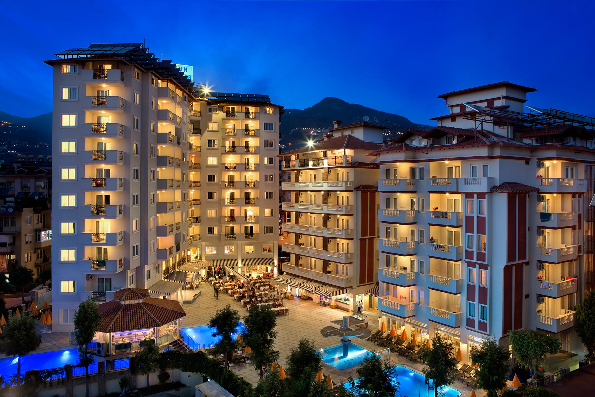 אלאניה Villa Sunflower Hotel מראה חיצוני תמונה