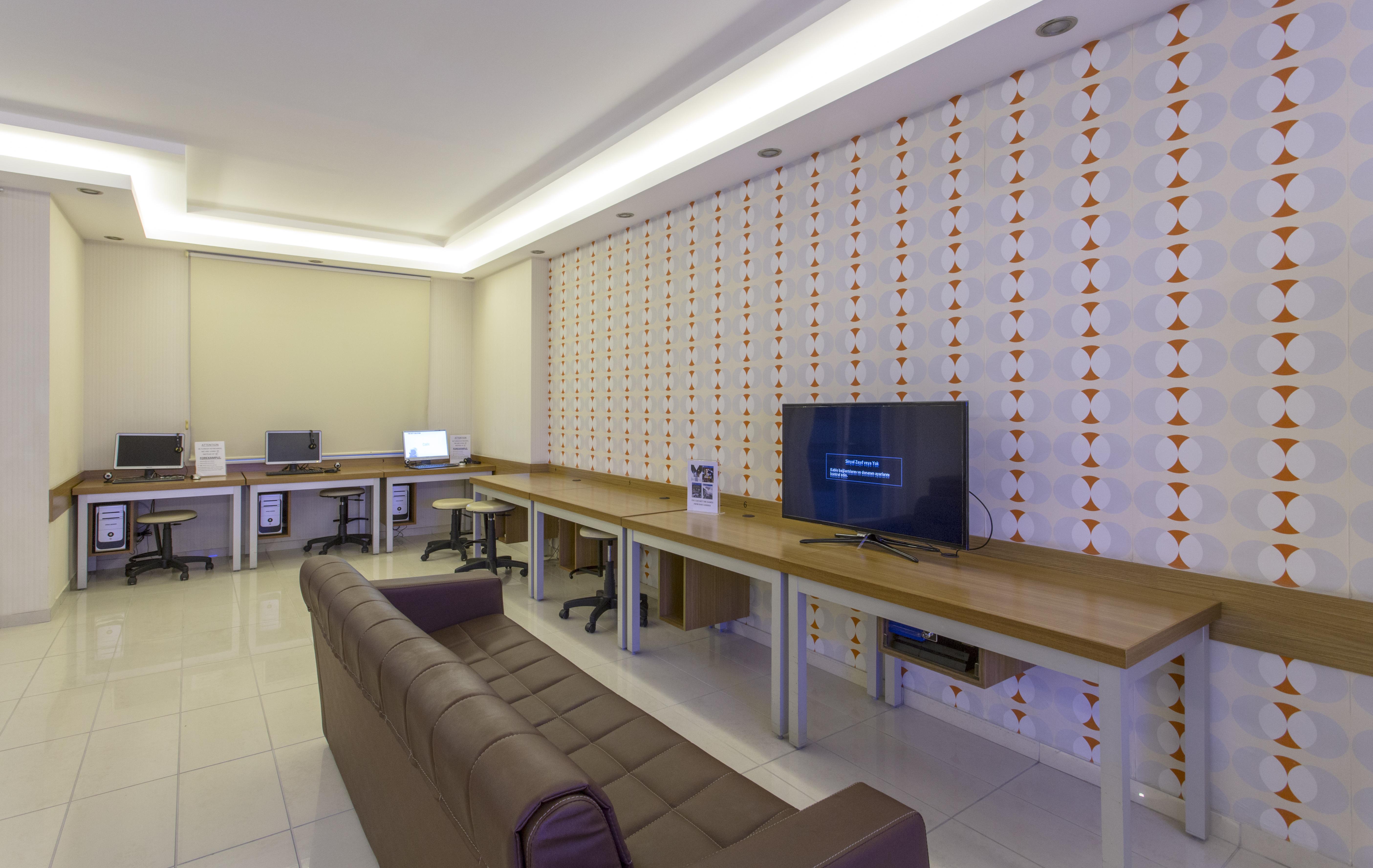 אלאניה Villa Sunflower Hotel מראה חיצוני תמונה