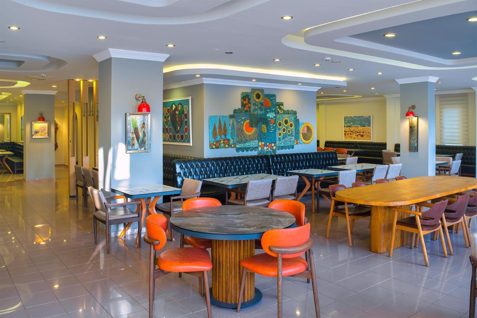 אלאניה Villa Sunflower Hotel מראה חיצוני תמונה