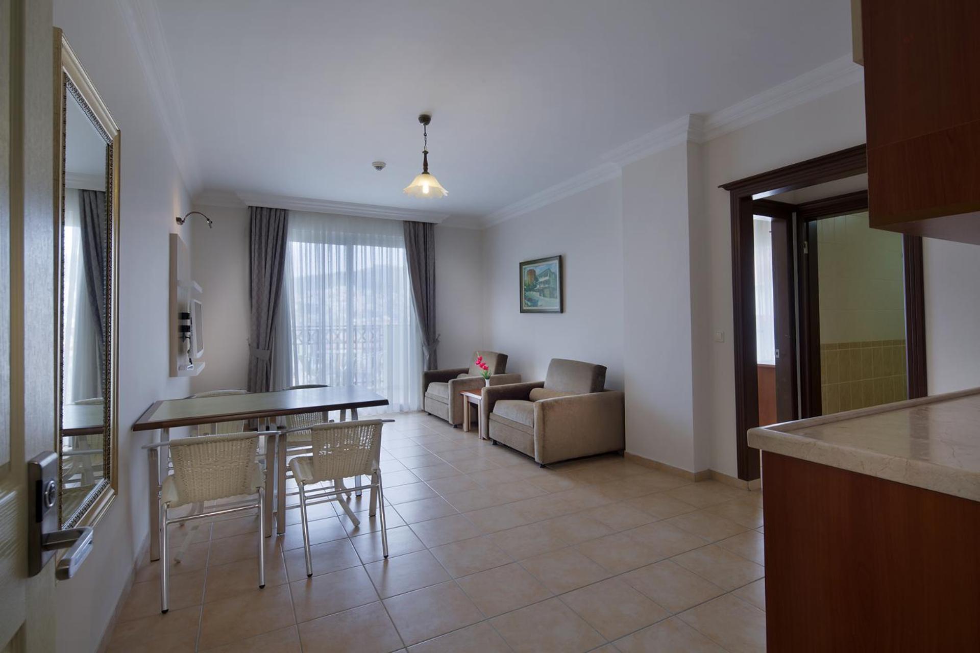אלאניה Villa Sunflower Hotel מראה חיצוני תמונה