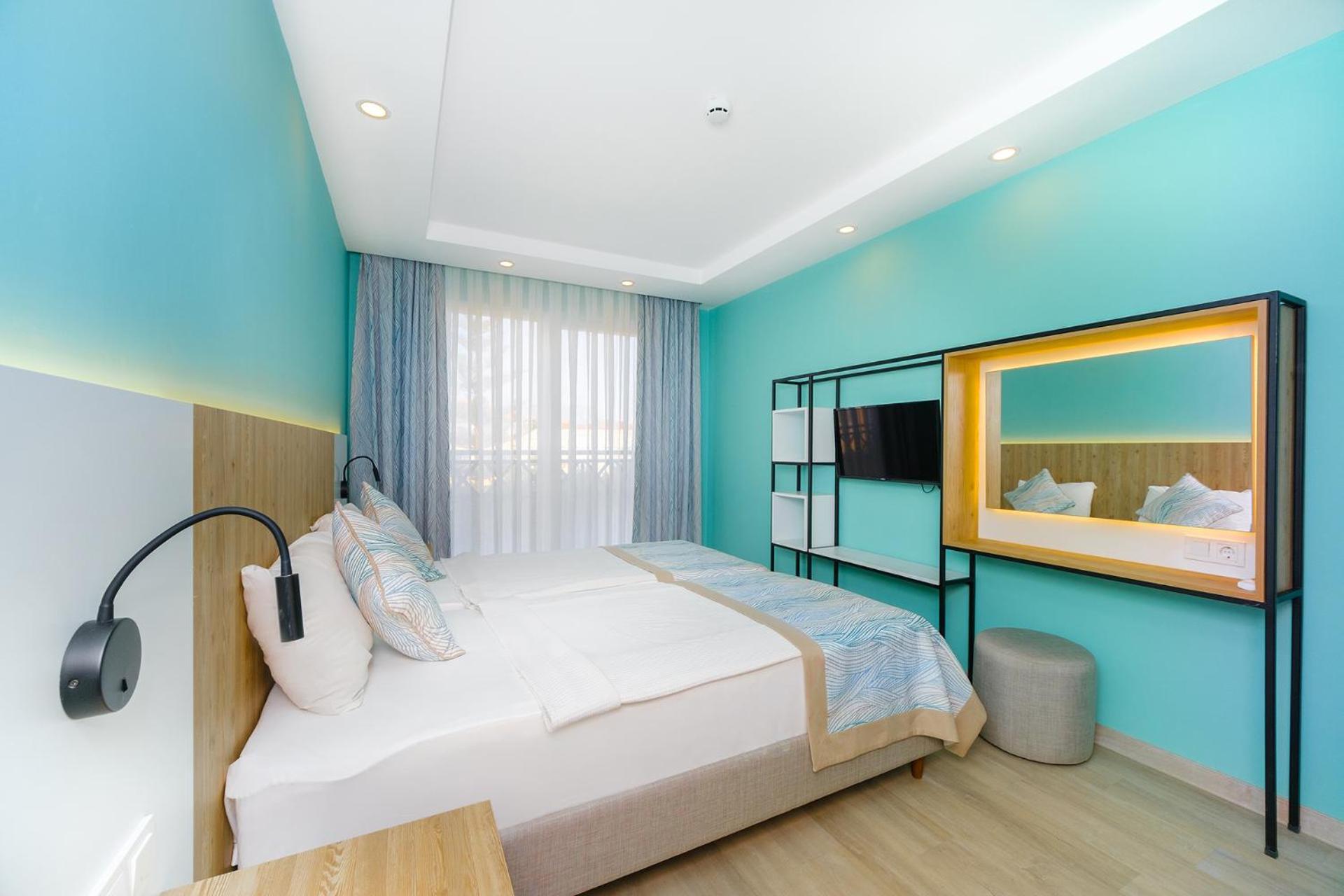 אלאניה Villa Sunflower Hotel מראה חיצוני תמונה